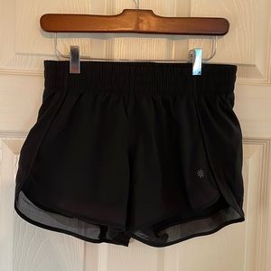 Athleta Mesh Racer Run Short 4”. Size XS. Black. Perfect condition.